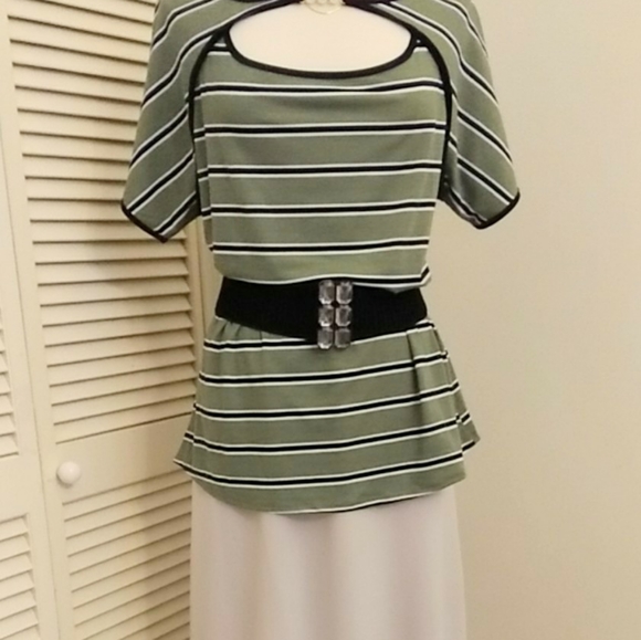 Olivia blu women's top. Size 1X - Picture 8 of 16